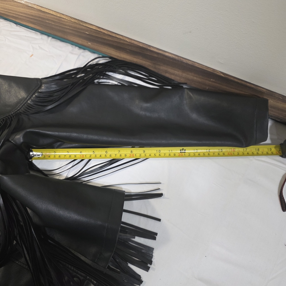 Azalea Wang Black Fringe Leather Jacket - Picture 4 of 8